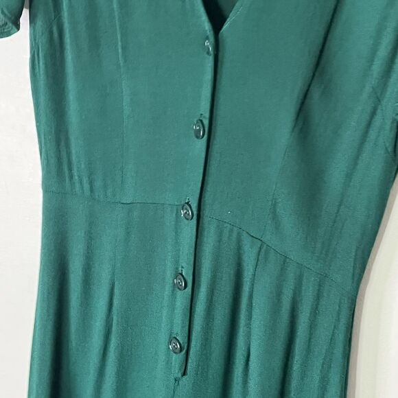 Welcome to my closet! - Picture 8 of 12